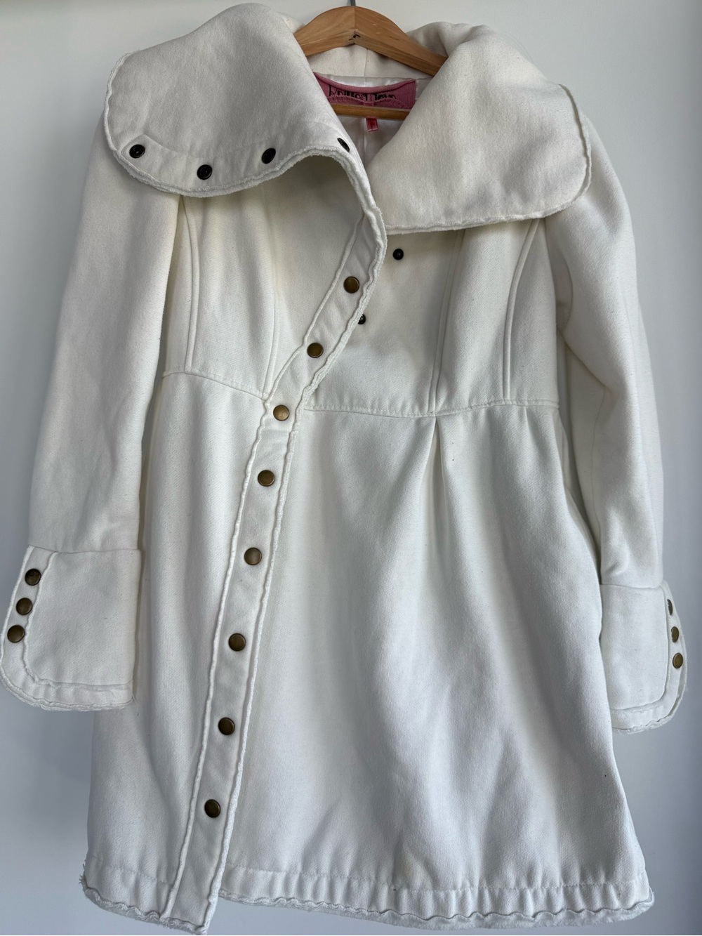 Knitted Dive White Snap-Detail Trench Coat